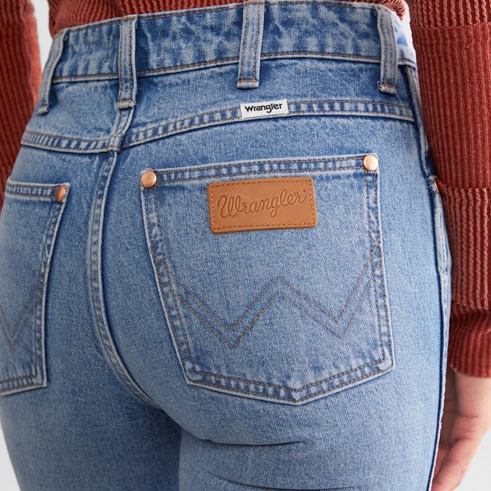 Wrangler Light Blue High-Rise Wide Leg Jeans - Picture 5 of 9